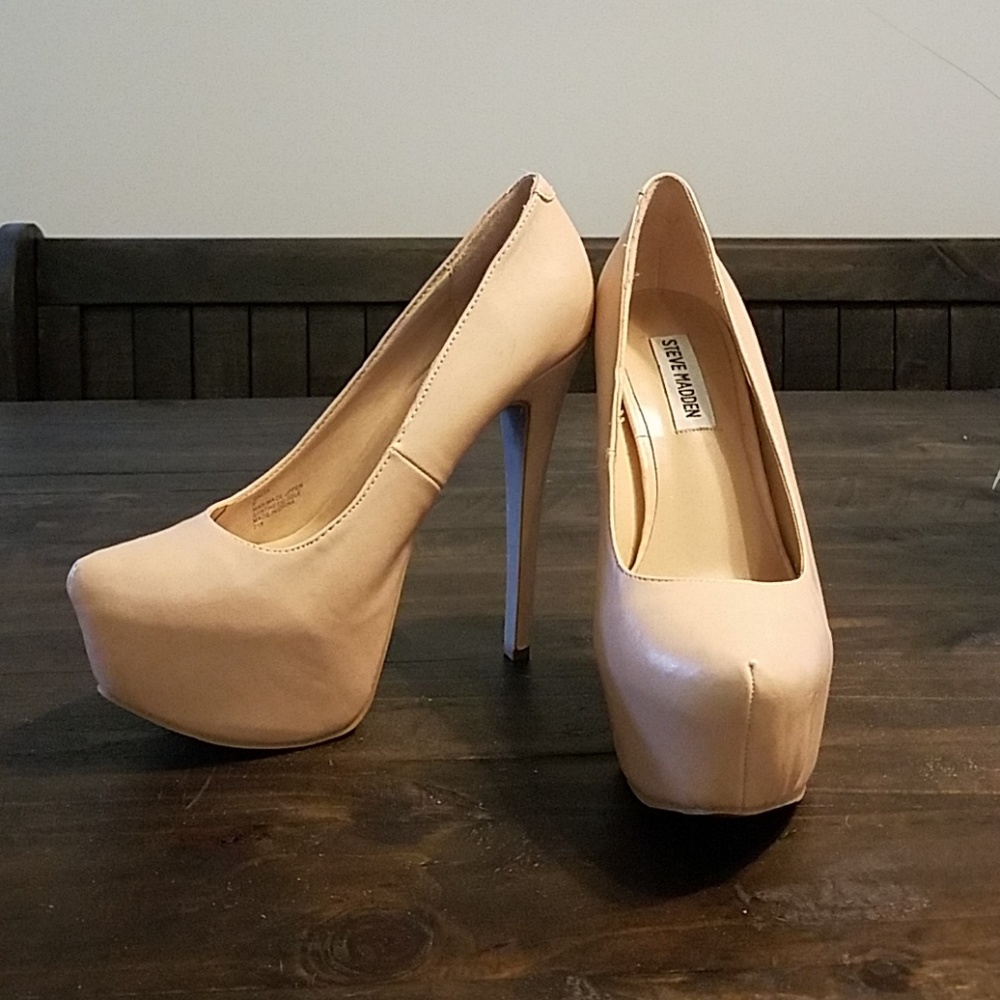 Steve Madden "Dalya" pumps